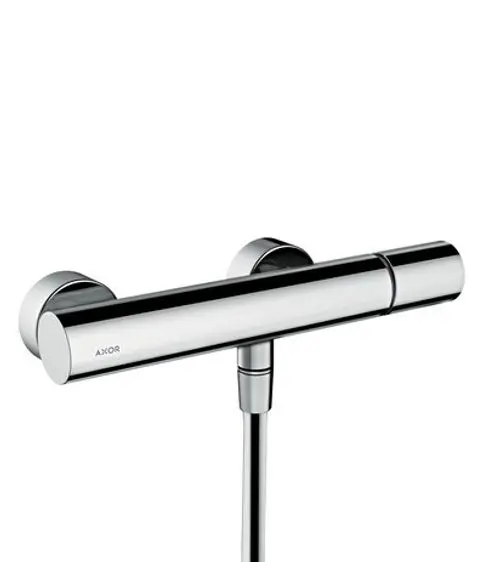 Chromfarbener Brausemischer von AXOR, montiert auf der Wand mit einem geraden, minimalistischen Design und einem festen Auslauf.